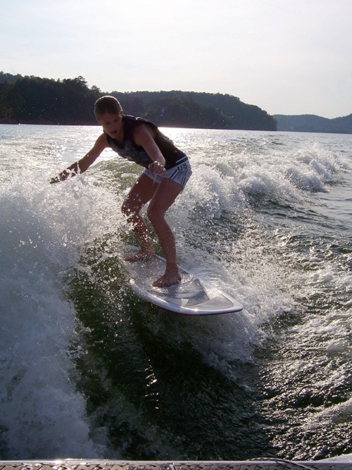 becca_surfing